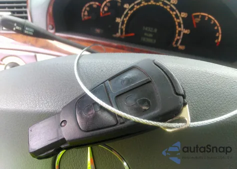 2000 Mercedes-Benz S 500 from USA, damaged, VIN WDBNG75J5YA098491